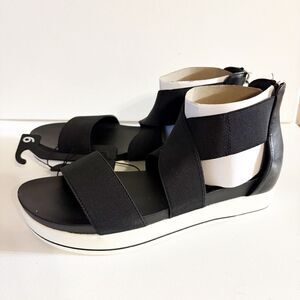 Time and Tru Women’s Comfort Wedge Sandals Sz 9 Black Zip Closure Elastic Straps
